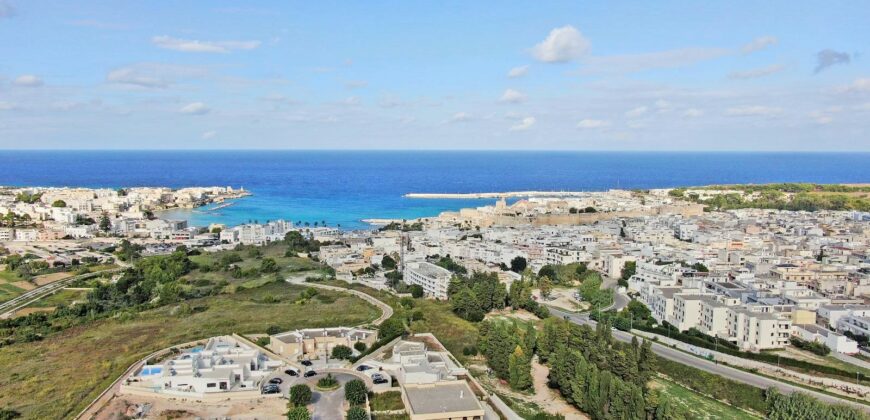 OTRANTO – VILLA PANORAMICA CON PISCINA A 800 MT DAL MARE