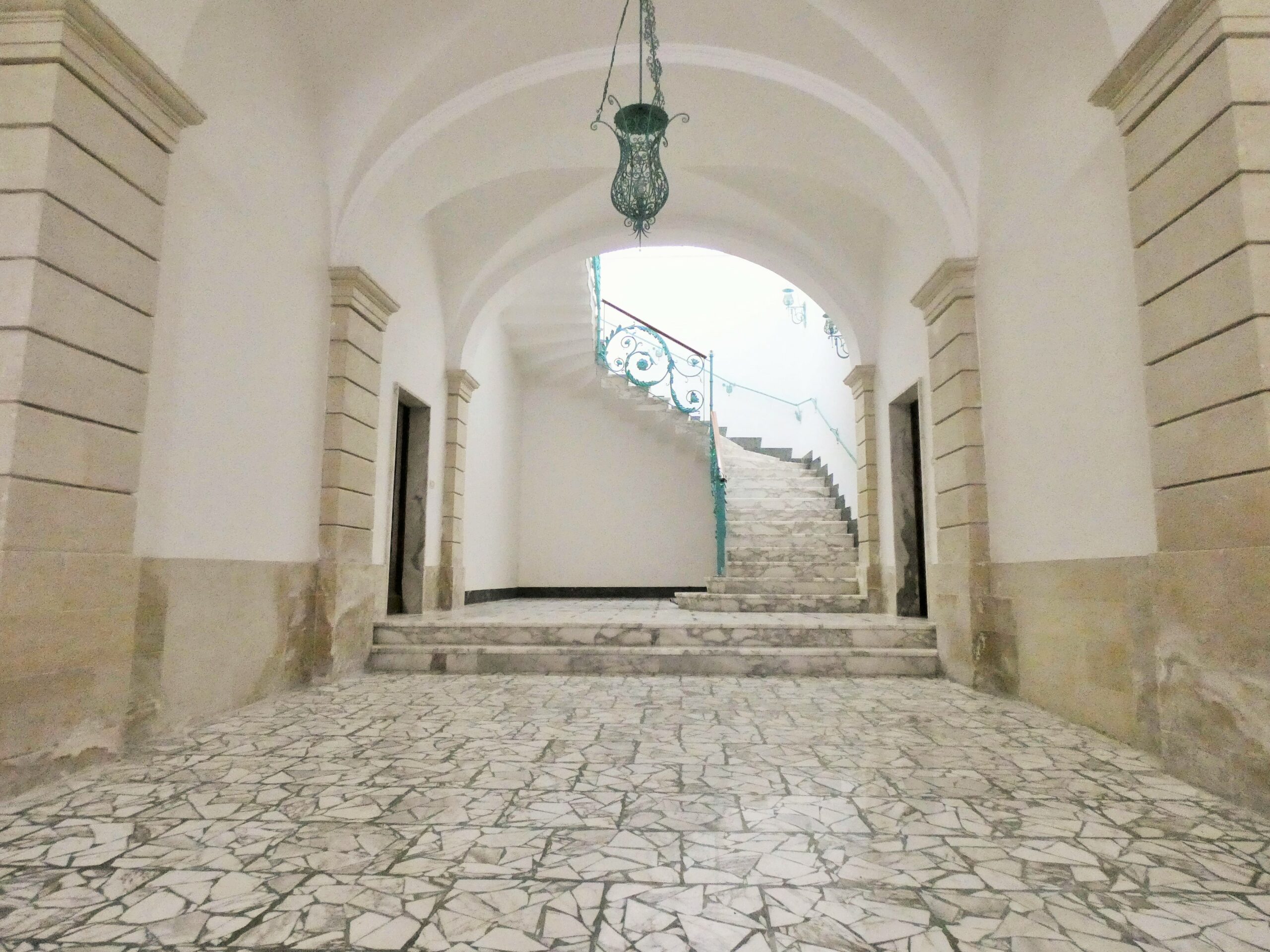 Galatina centro storico elegante dimora di fine ‘800     Elegant late-19th-century home, Galatina historic center