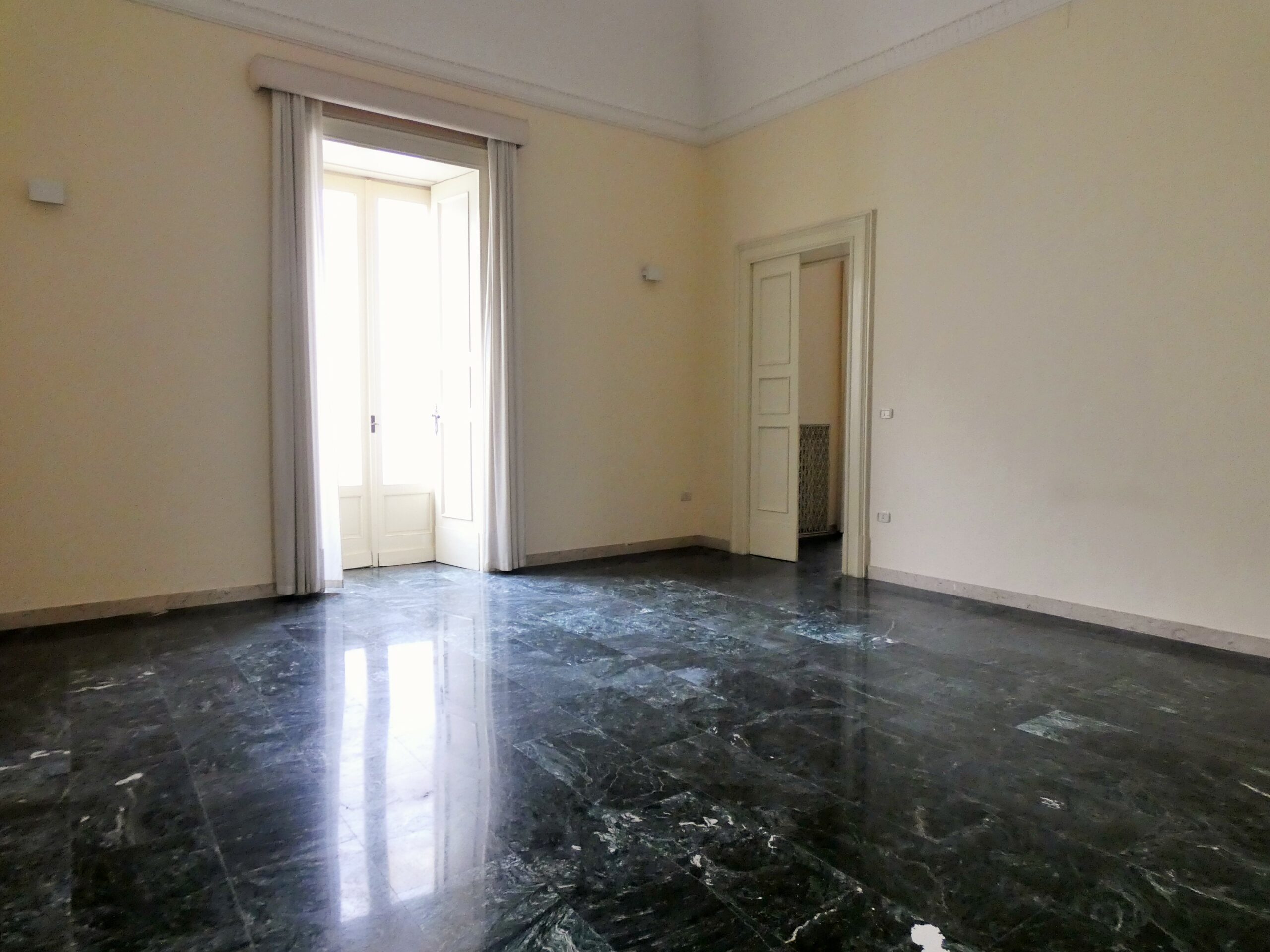 Galatina centro storico elegante dimora di fine ‘800     Elegant late-19th-century home, Galatina historic center