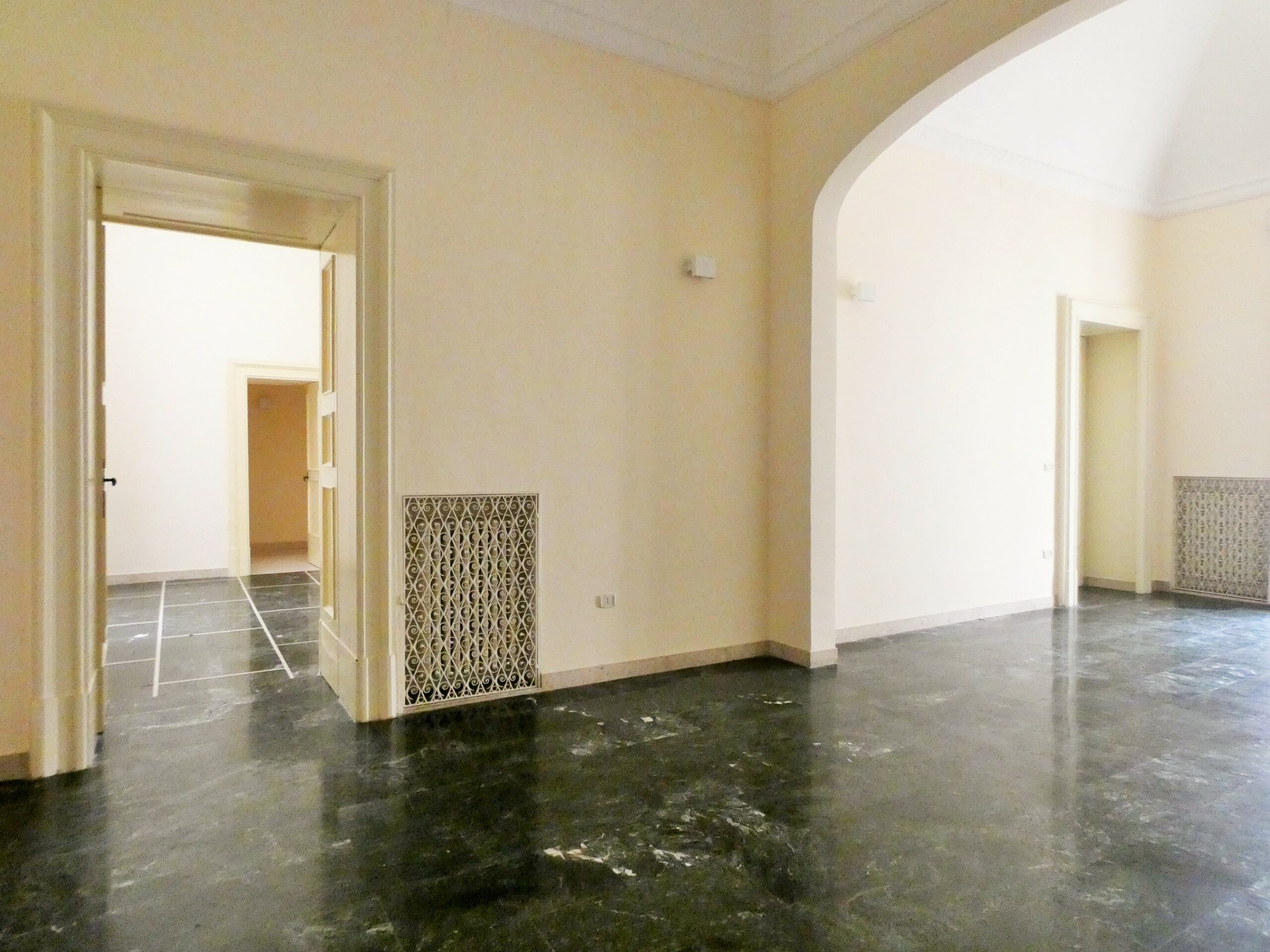 Galatina centro storico elegante dimora di fine ‘800     Elegant late-19th-century home, Galatina historic center