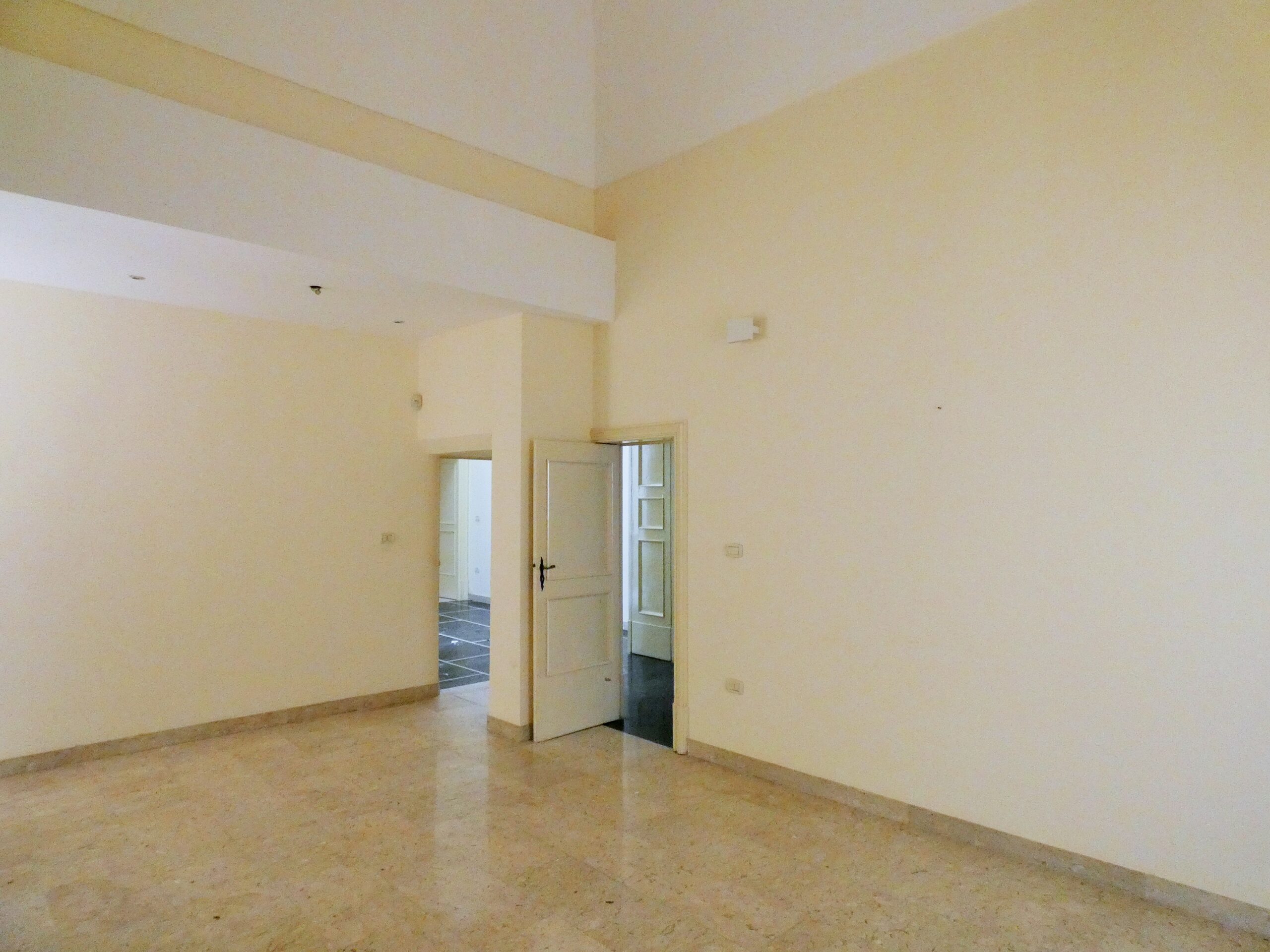 Galatina centro storico elegante dimora di fine ‘800     Elegant late-19th-century home, Galatina historic center