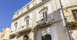 Galatina centro storico elegante dimora di fine ‘800     Elegant late-19th-century home, Galatina historic center