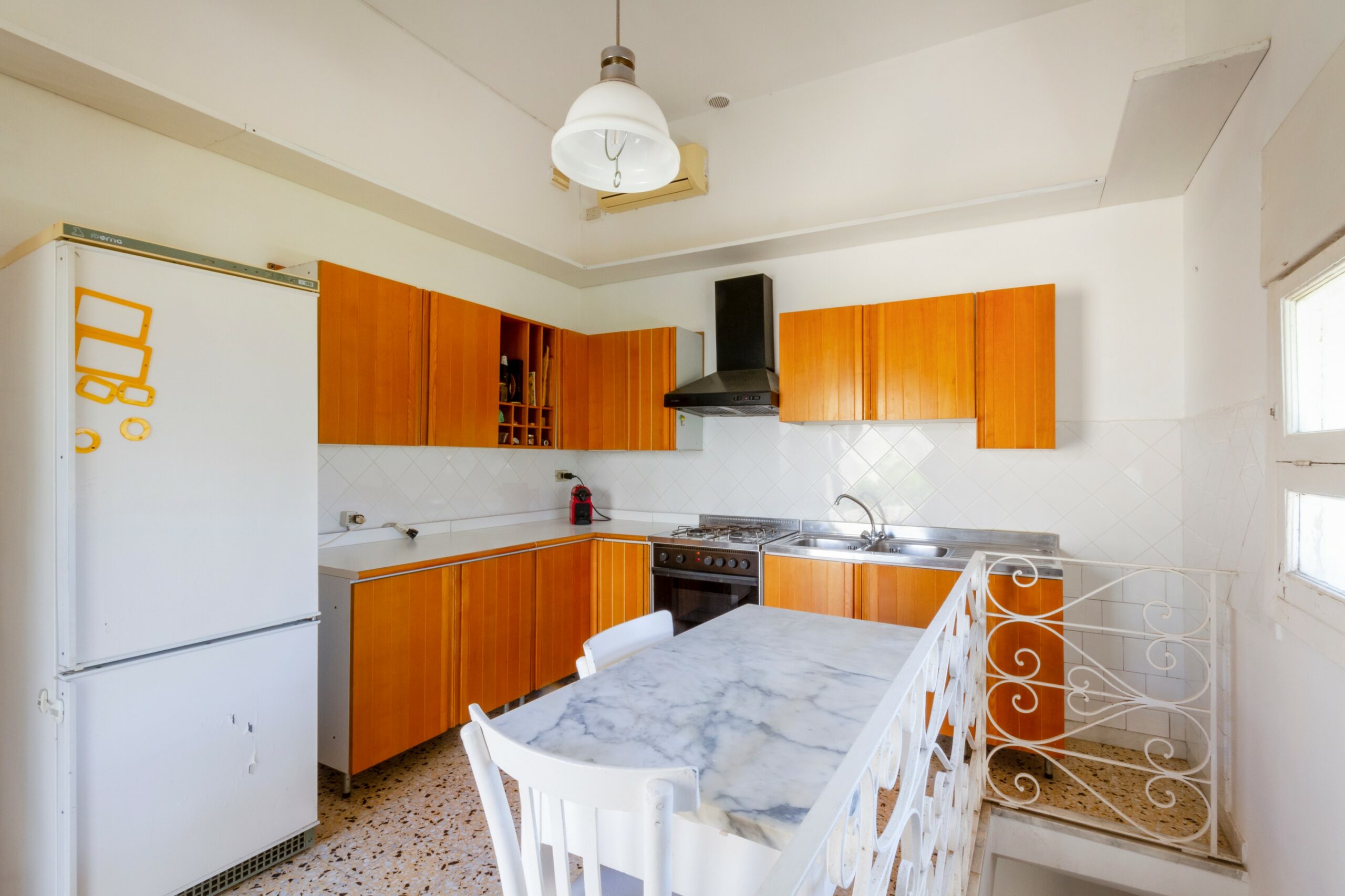 Lecce Centro storico in Palazzo storico del ‘700 Appartamento con Giardino e Terrazzo al livello e area solare di pertinenza