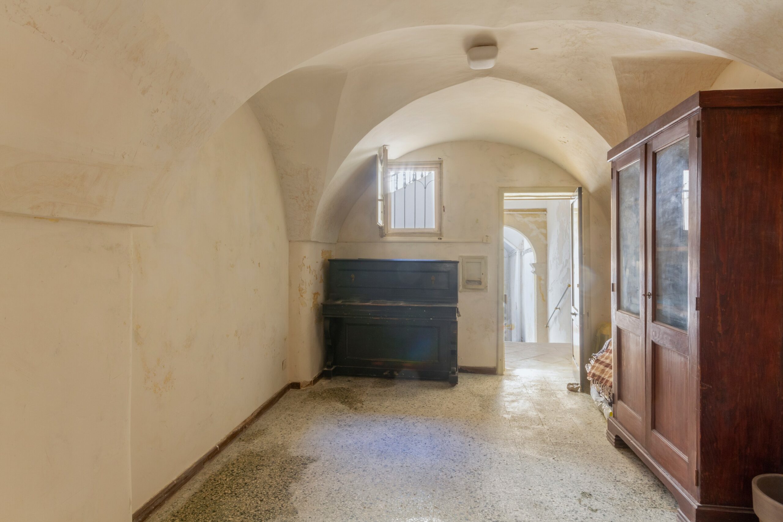 Lecce Centro storico in Palazzo storico del ‘700 Appartamento con Giardino e Terrazzo al livello e area solare di pertinenza