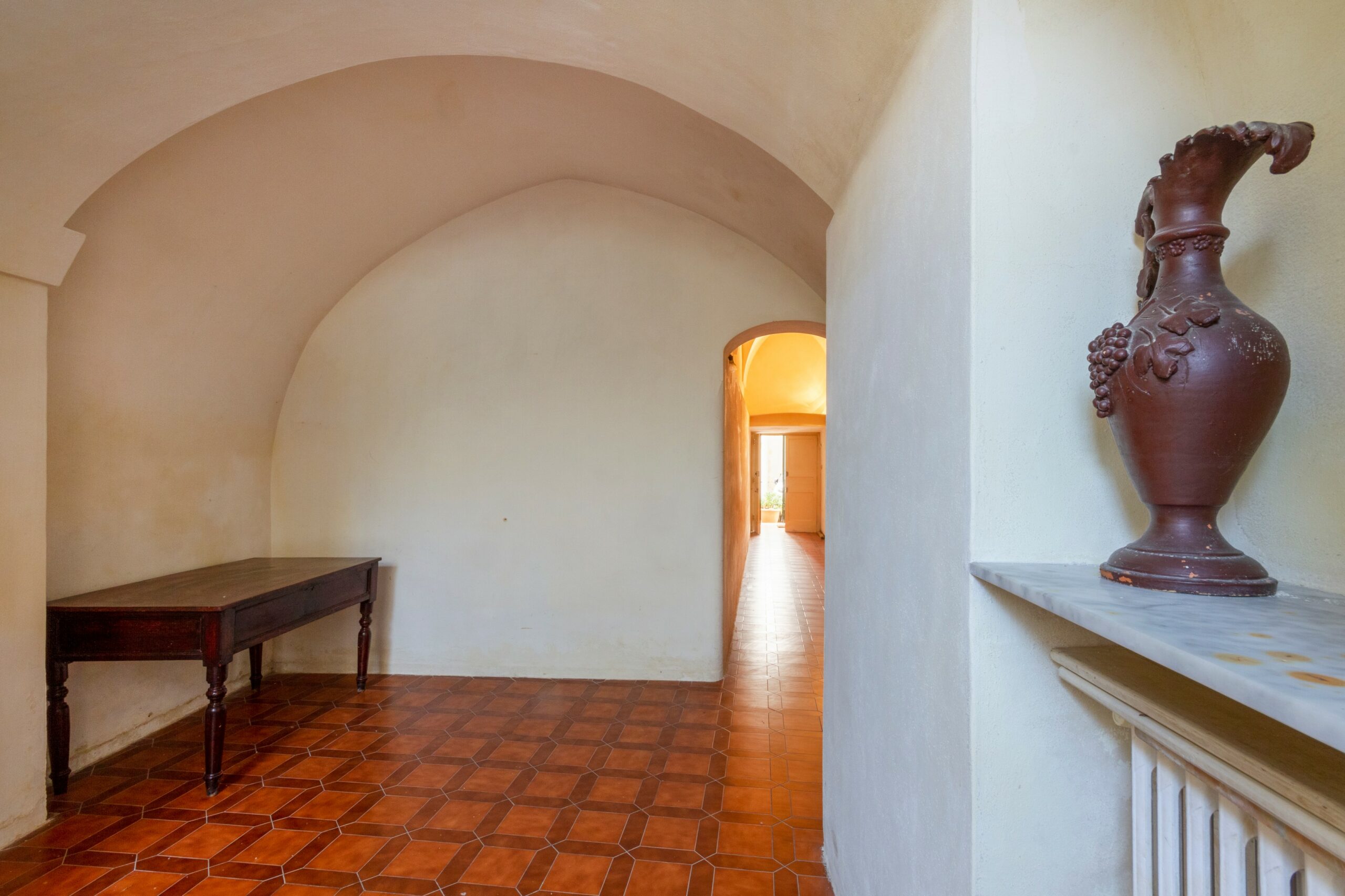 Lecce Centro storico in Palazzo storico del ‘700 Appartamento con Giardino e Terrazzo al livello e area solare di pertinenza