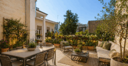 Lecce Centro storico in Palazzo storico del ‘700 Appartamento con Giardino e Terrazzo al livello e area solare di pertinenza