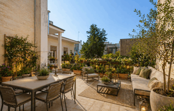 Lecce Centro storico in Palazzo storico del ‘700 Appartamento con Giardino e Terrazzo al livello e area solare di pertinenza