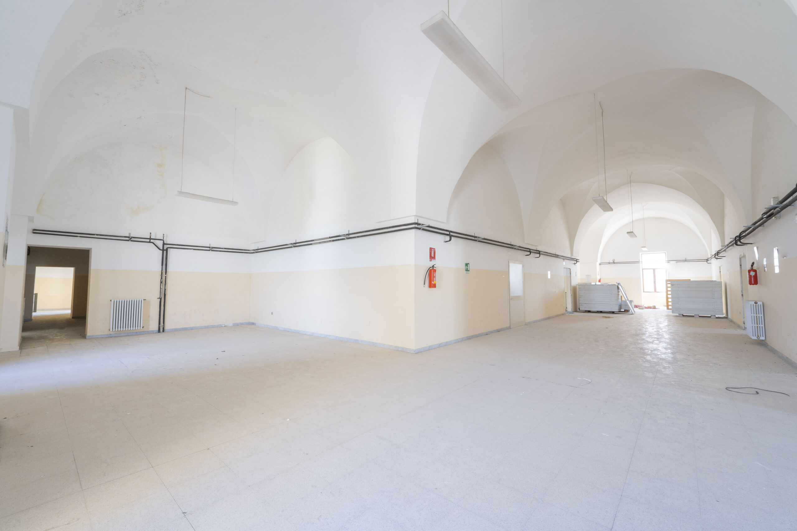 Lecce in edificio d’epoca grande piano primo di rappresentanza con ampia disponibilità di posti auto