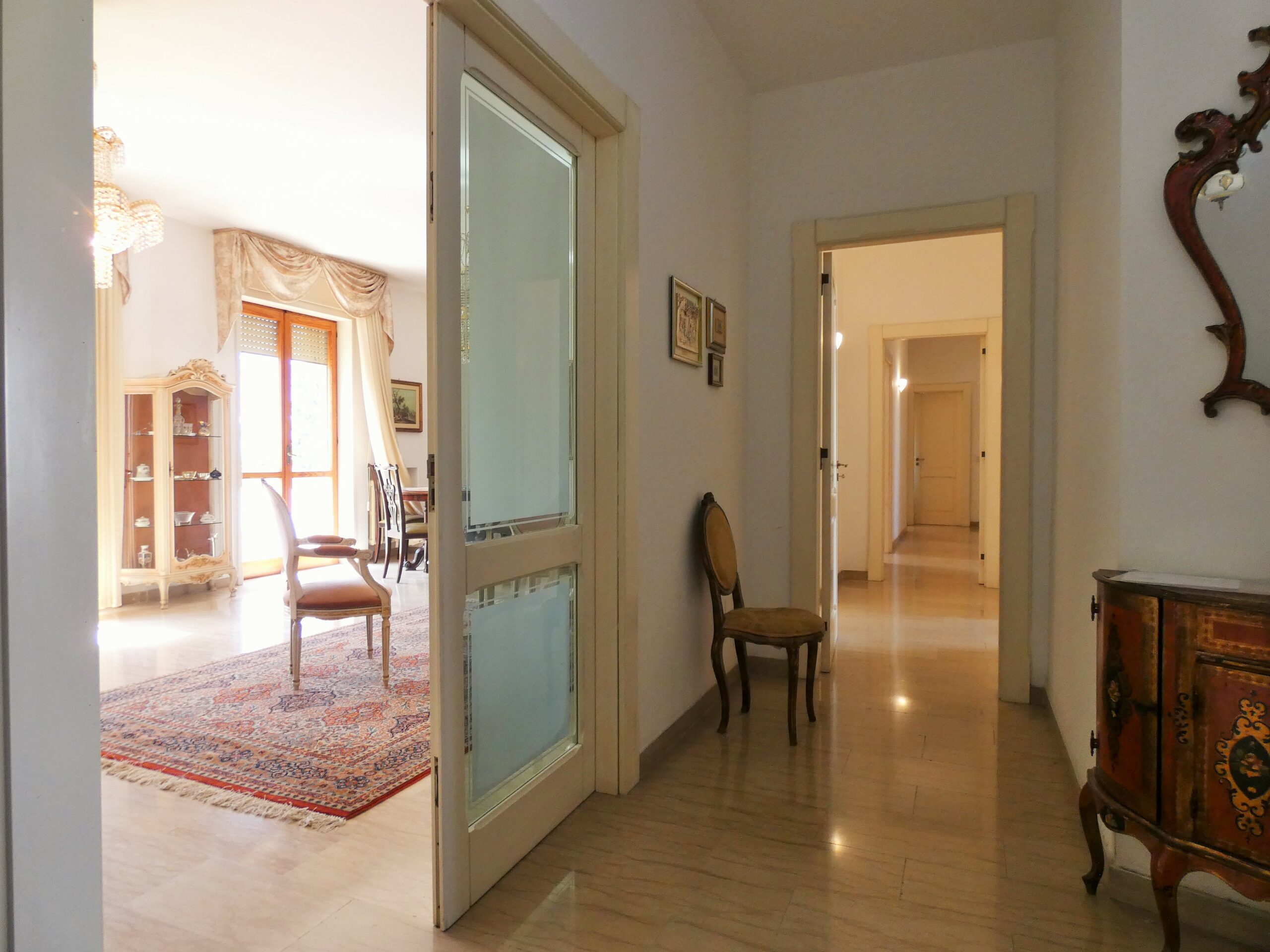 Salesiani appartamento luminosissimo ampia metratura