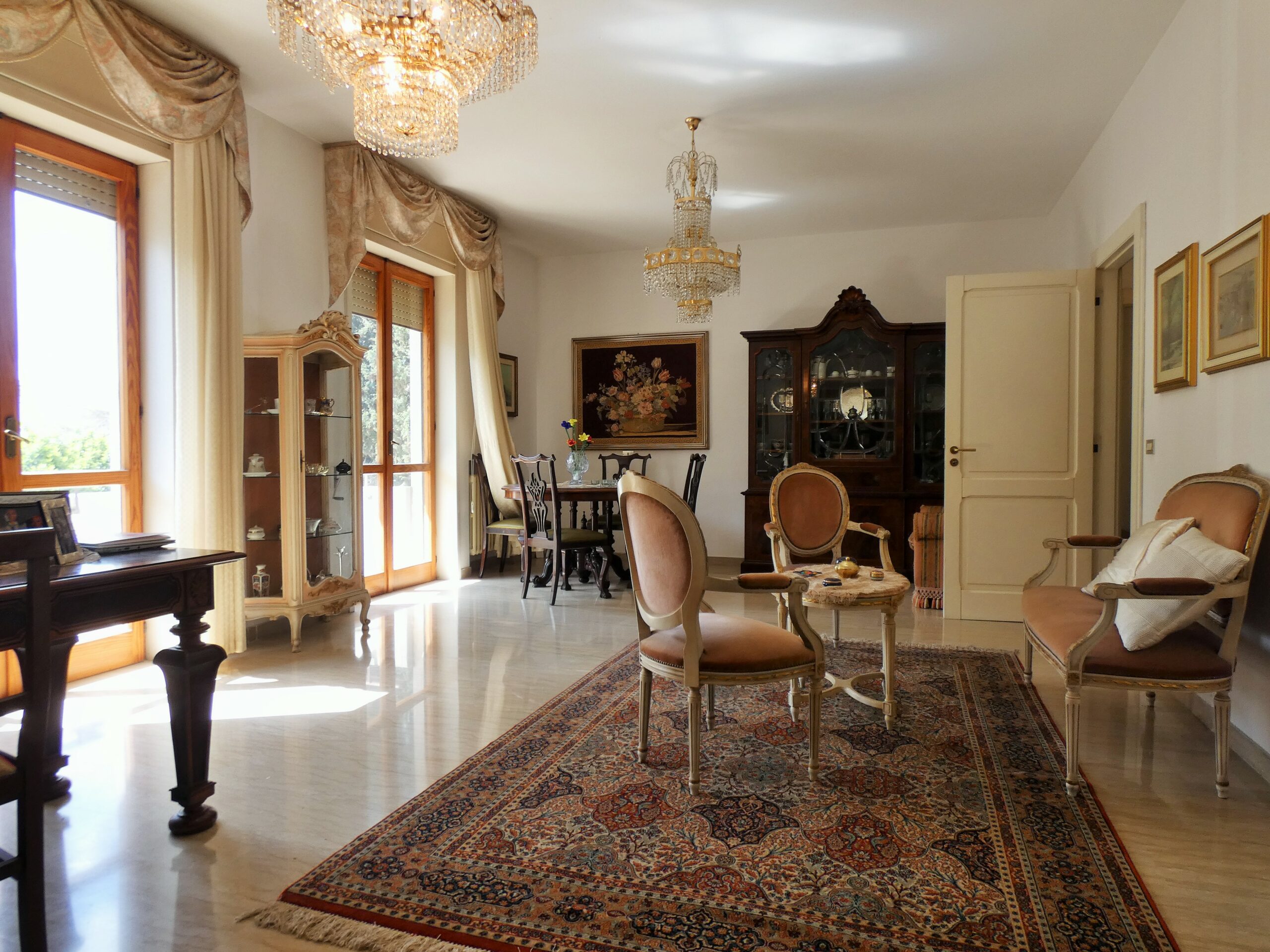 Salesiani appartamento luminosissimo ampia metratura