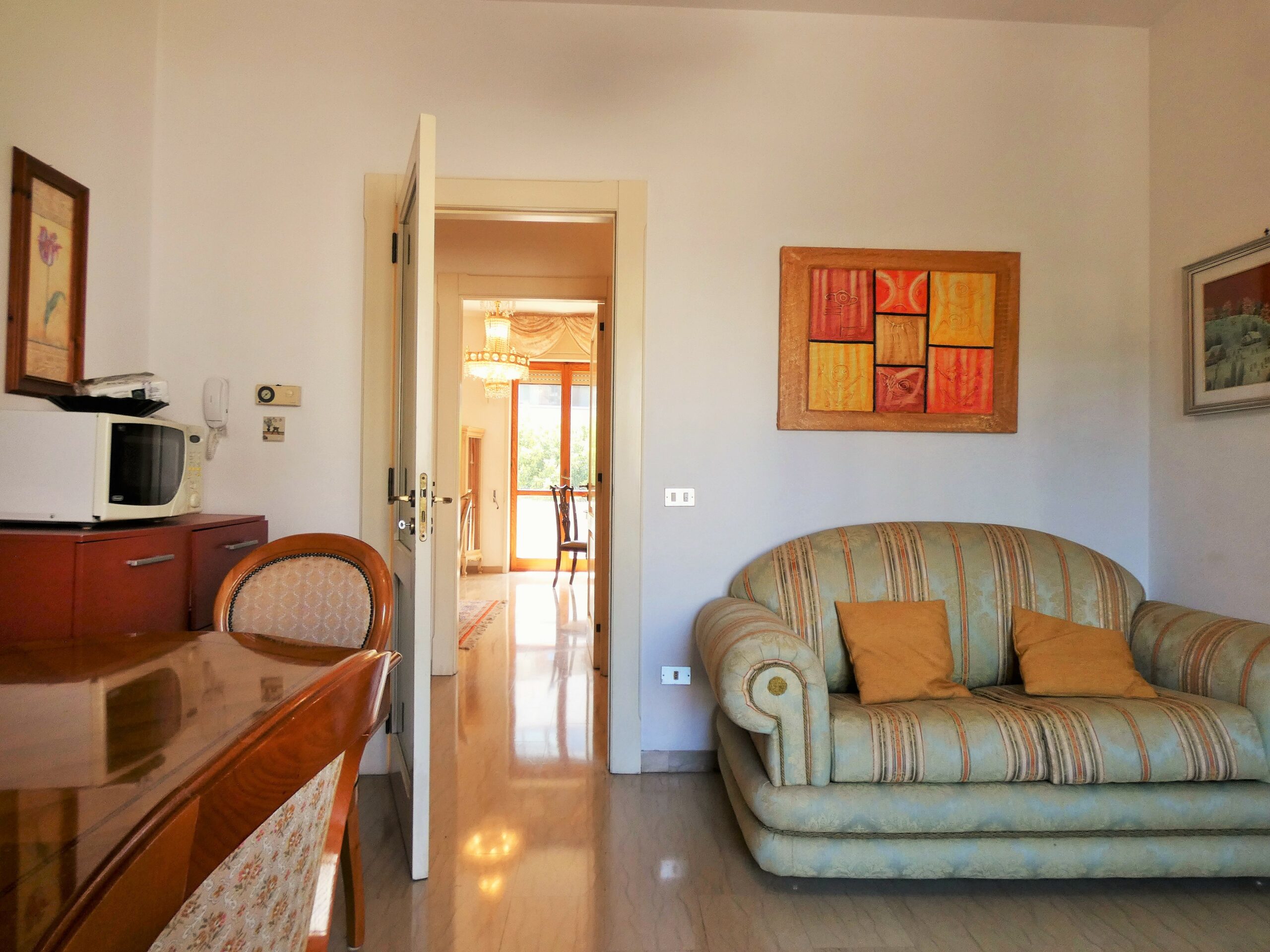 Salesiani appartamento luminosissimo ampia metratura