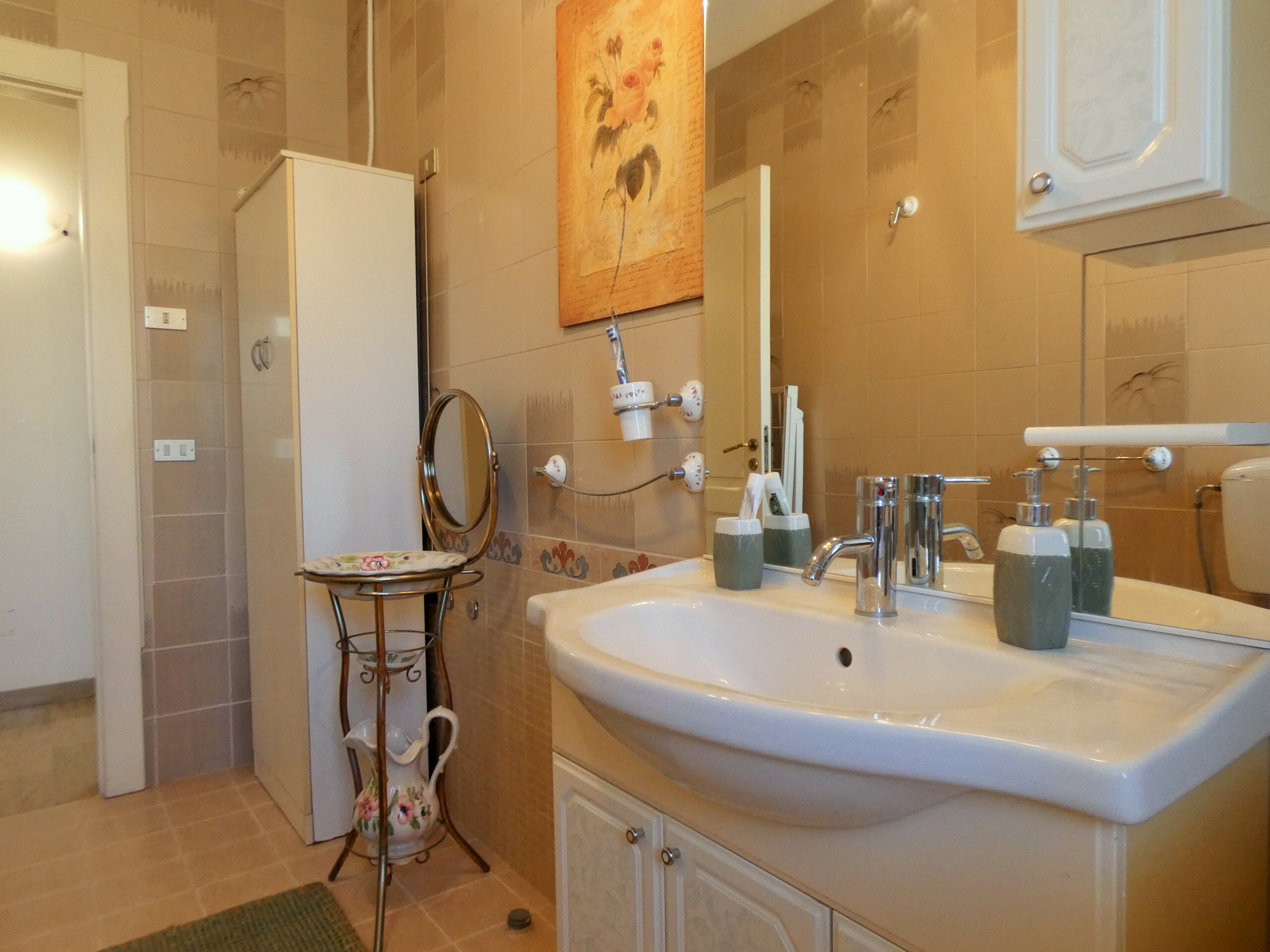 Salesiani appartamento luminosissimo ampia metratura