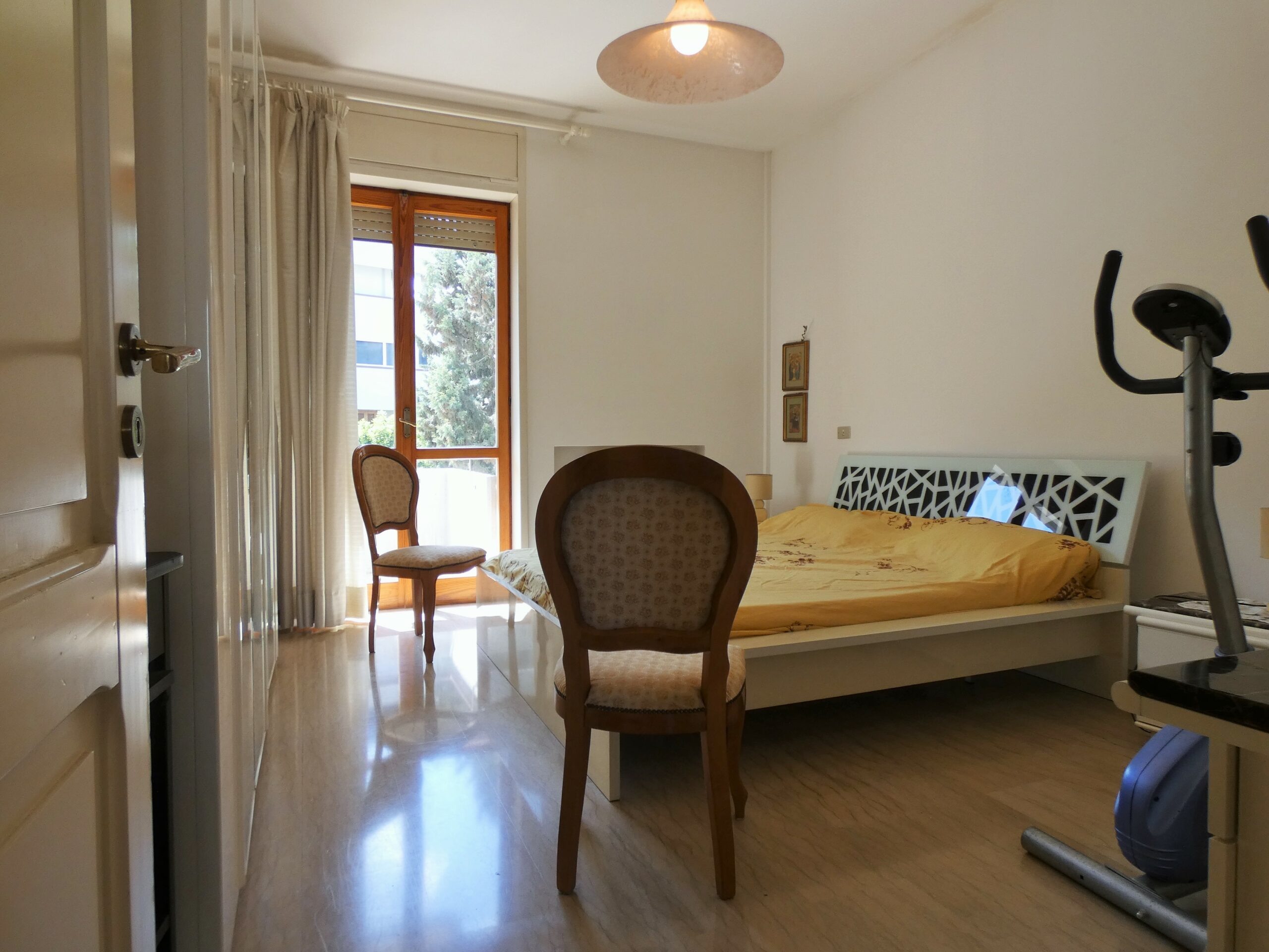 Salesiani appartamento luminosissimo ampia metratura