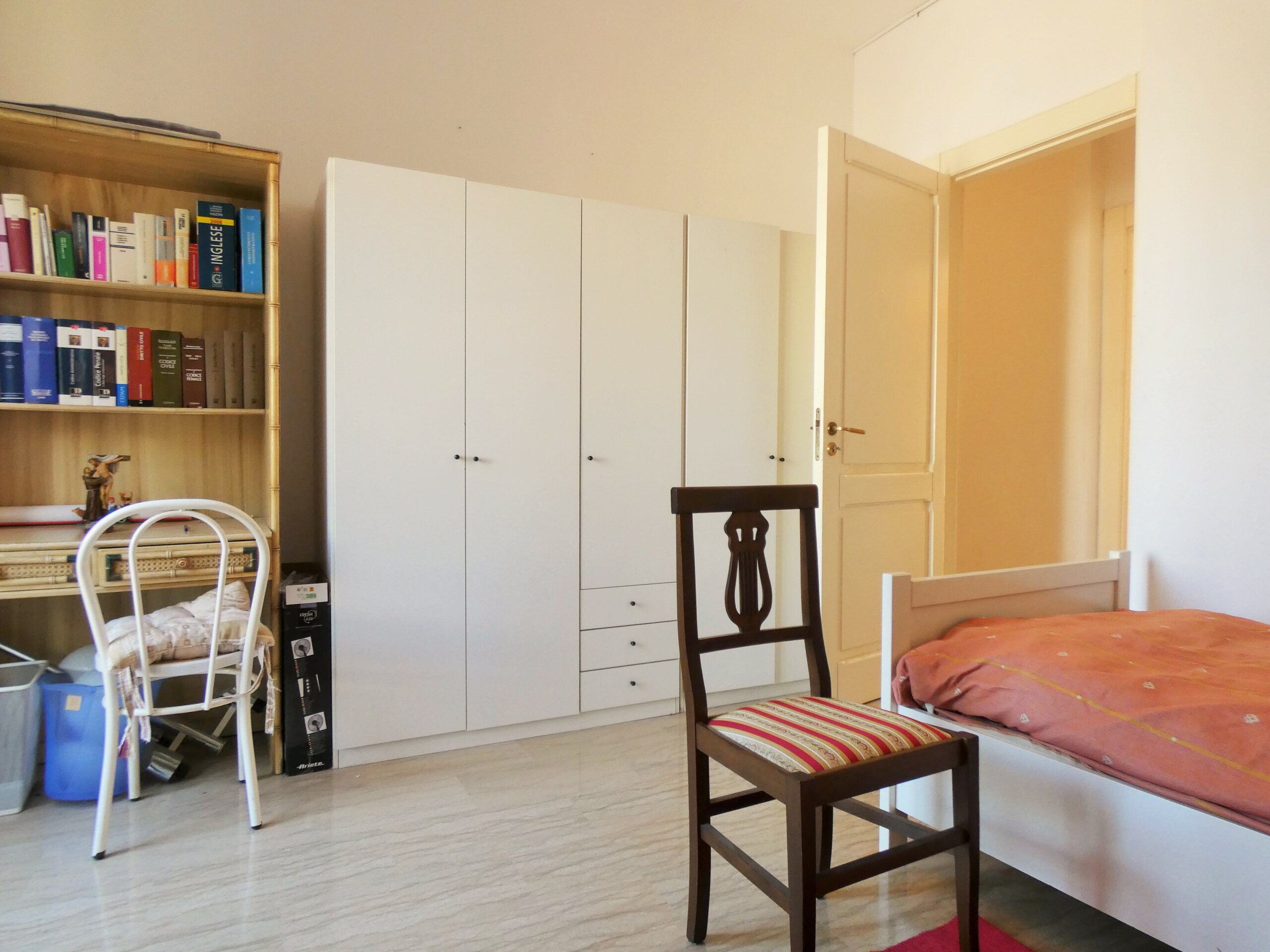 Salesiani appartamento luminosissimo ampia metratura