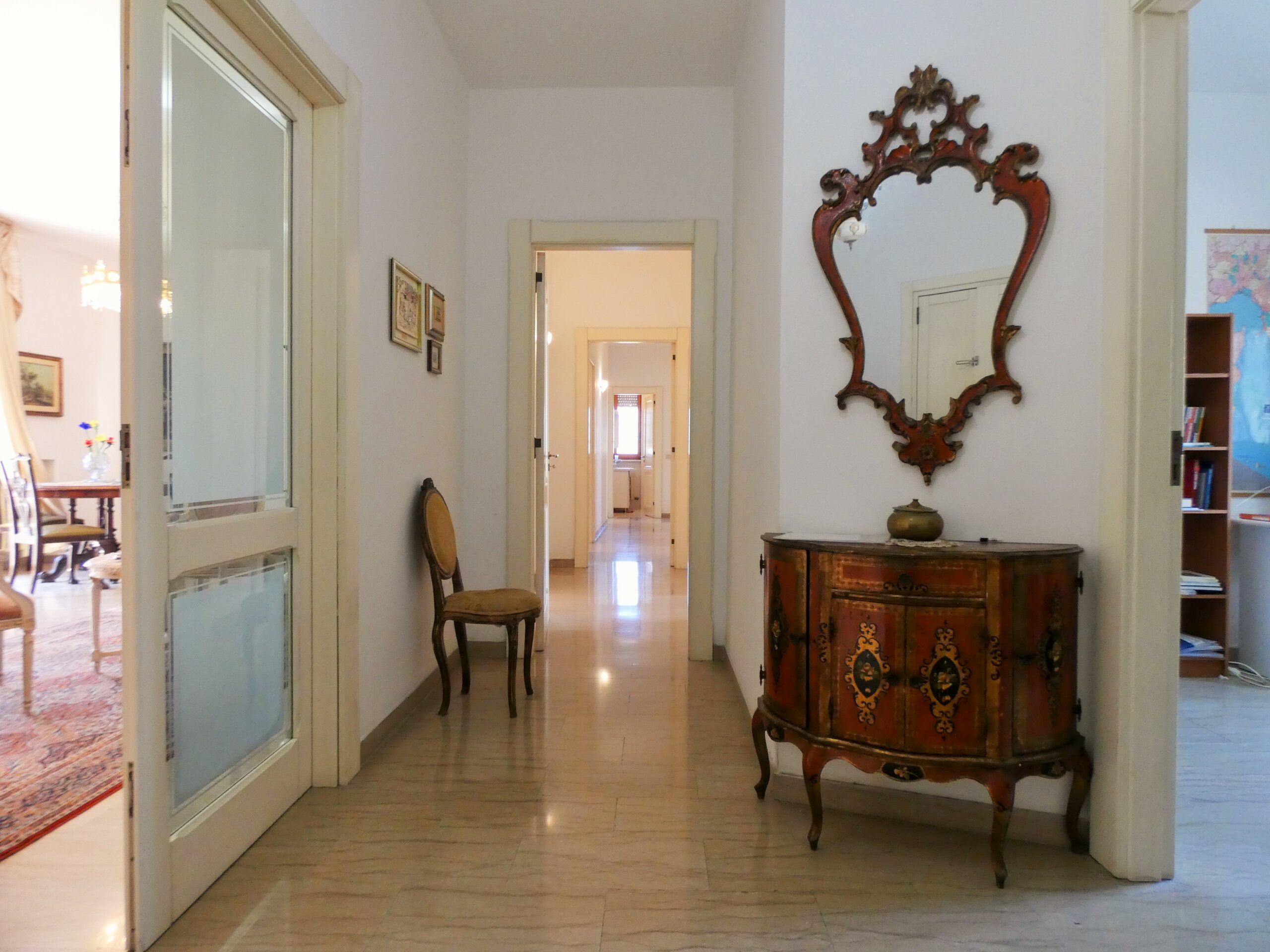 Salesiani appartamento luminosissimo ampia metratura