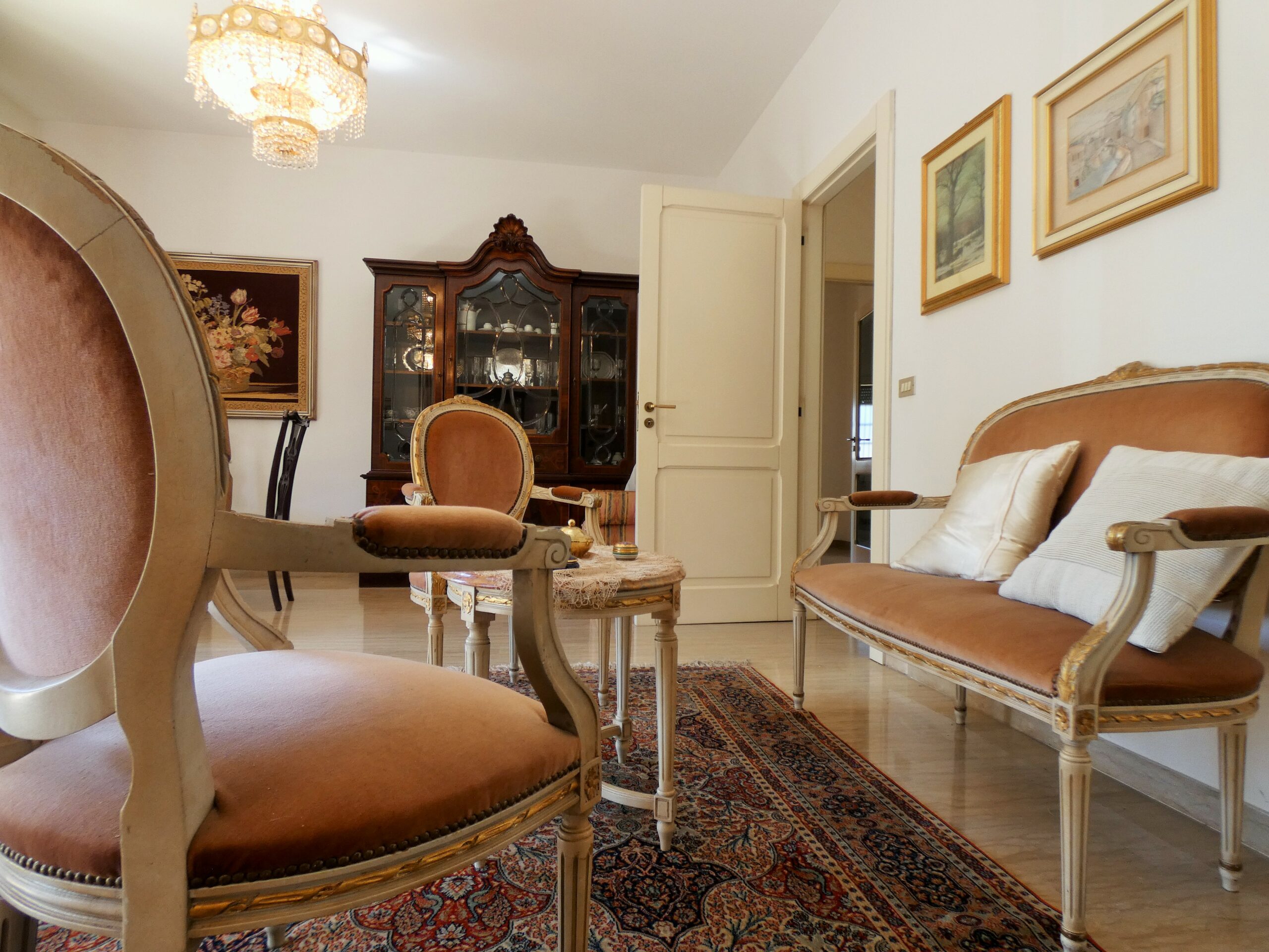 Salesiani appartamento luminosissimo ampia metratura