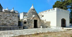 Prestigioso Complesso di Trulli e Lamie a Ceglie Messapica