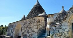 Prestigioso Complesso di Trulli e Lamie a Ceglie Messapica