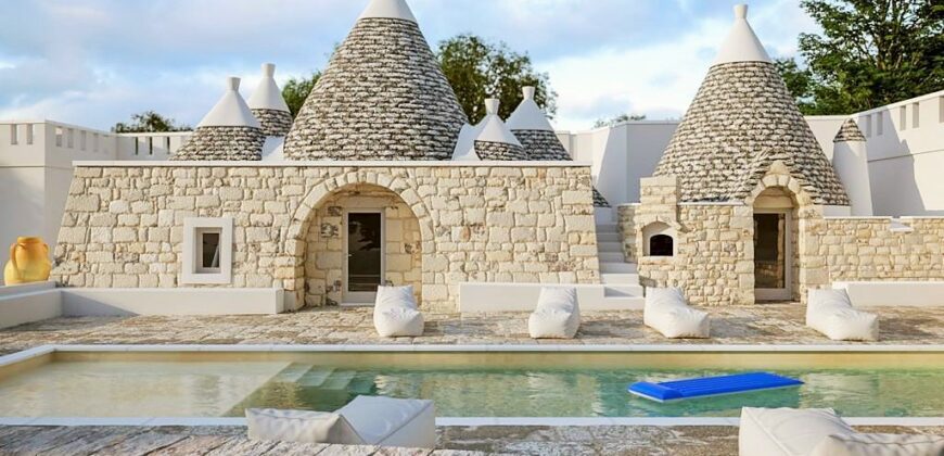 Prestigioso Complesso di Trulli e Lamie a Ceglie Messapica