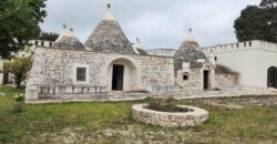Prestigioso Complesso di Trulli e Lamie a Ceglie Messapica