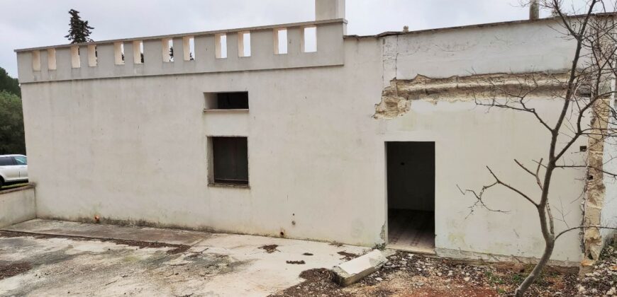 Prestigioso Complesso di Trulli e Lamie a Ceglie Messapica