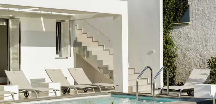 Porto Cesareo a pochi passi dal mare villa con piscina
