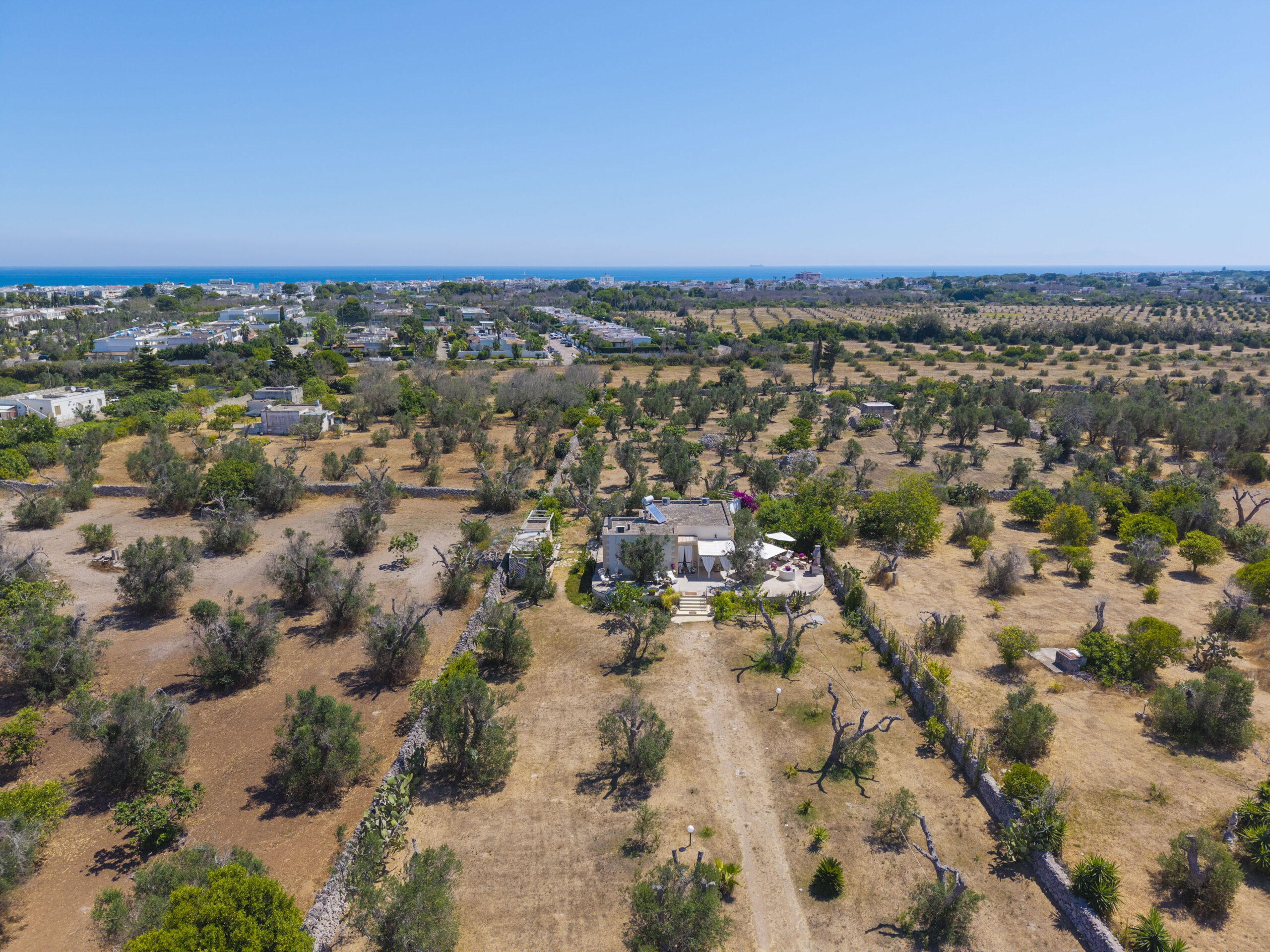 Villetta con ampio giardino a soli 1,3 km dal mare di San Foca