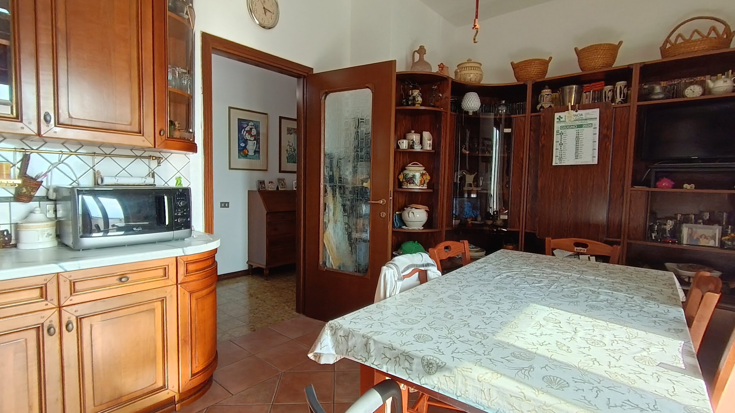 Lecce Via Corvaglia appartamento ampia metratura con terrazzo e garage