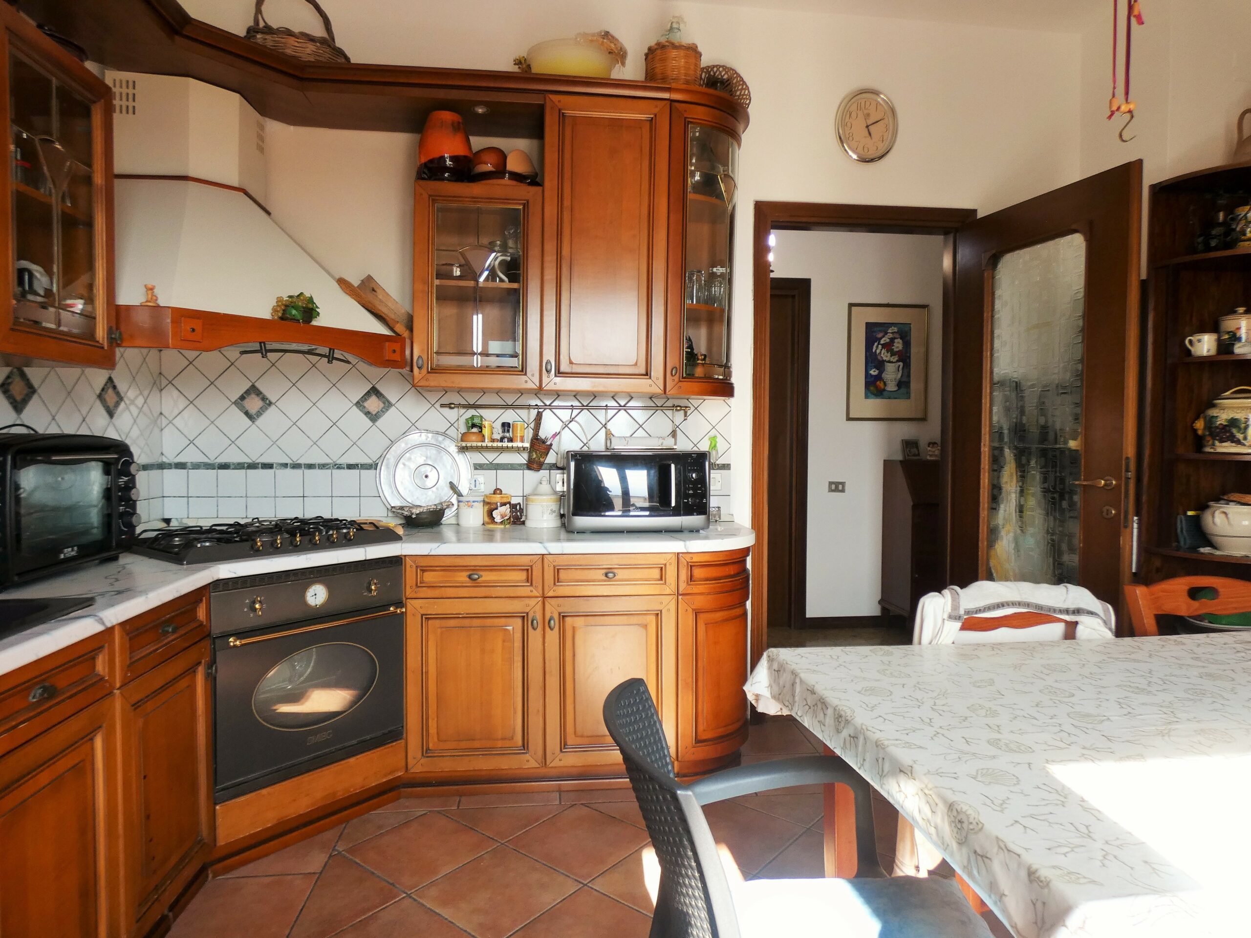 Lecce Via Corvaglia appartamento ampia metratura con terrazzo e garage
