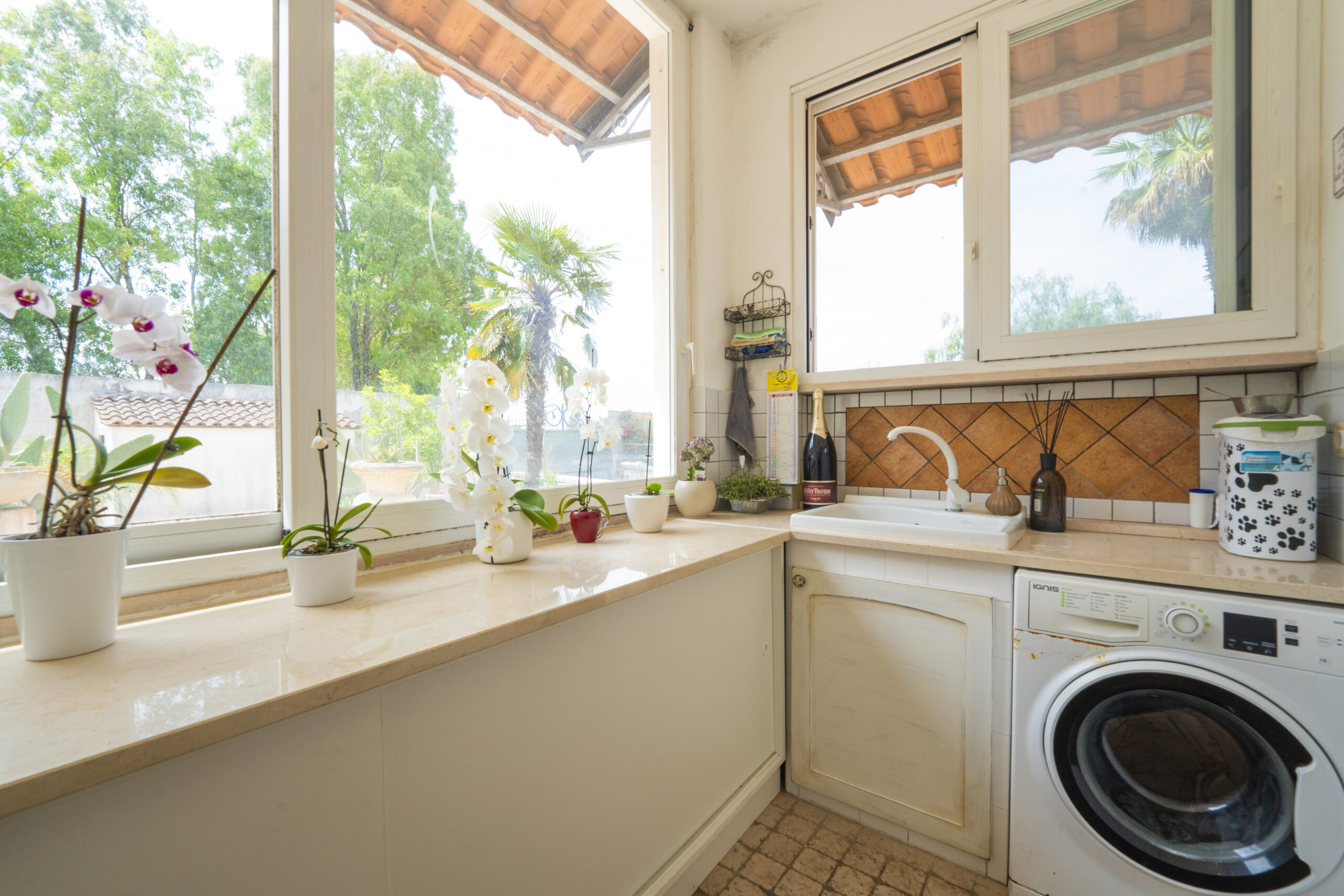 Elegante villa con piscina immersa nel verde a pochi minuti da Lecce