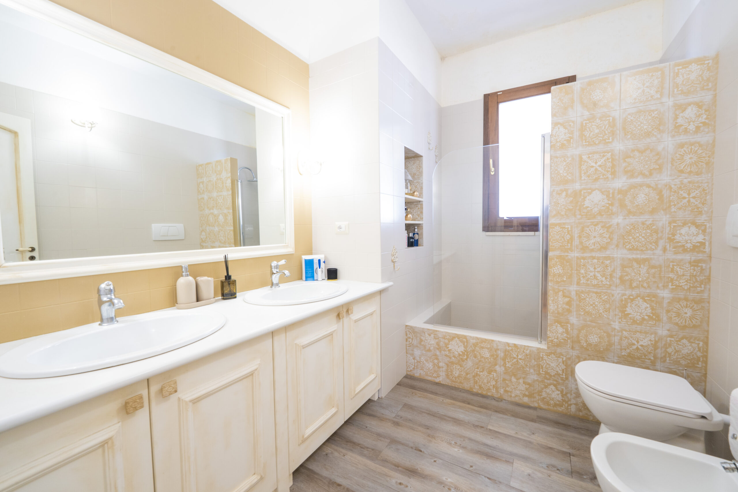 Elegante villa con piscina immersa nel verde a pochi minuti da Lecce